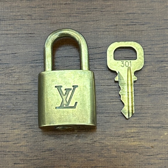 Louis Vuitton Accessories - Louis Vuitton lock and key #301